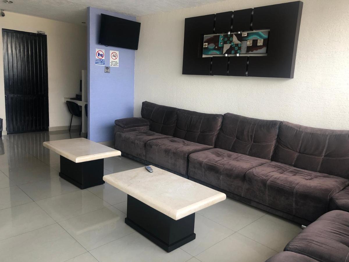 Hotel La Paz Guadalajara Buitenkant foto