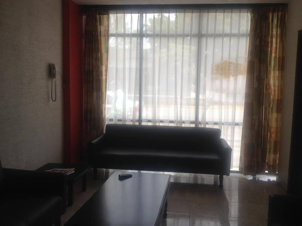 Hotel La Paz Guadalajara Buitenkant foto